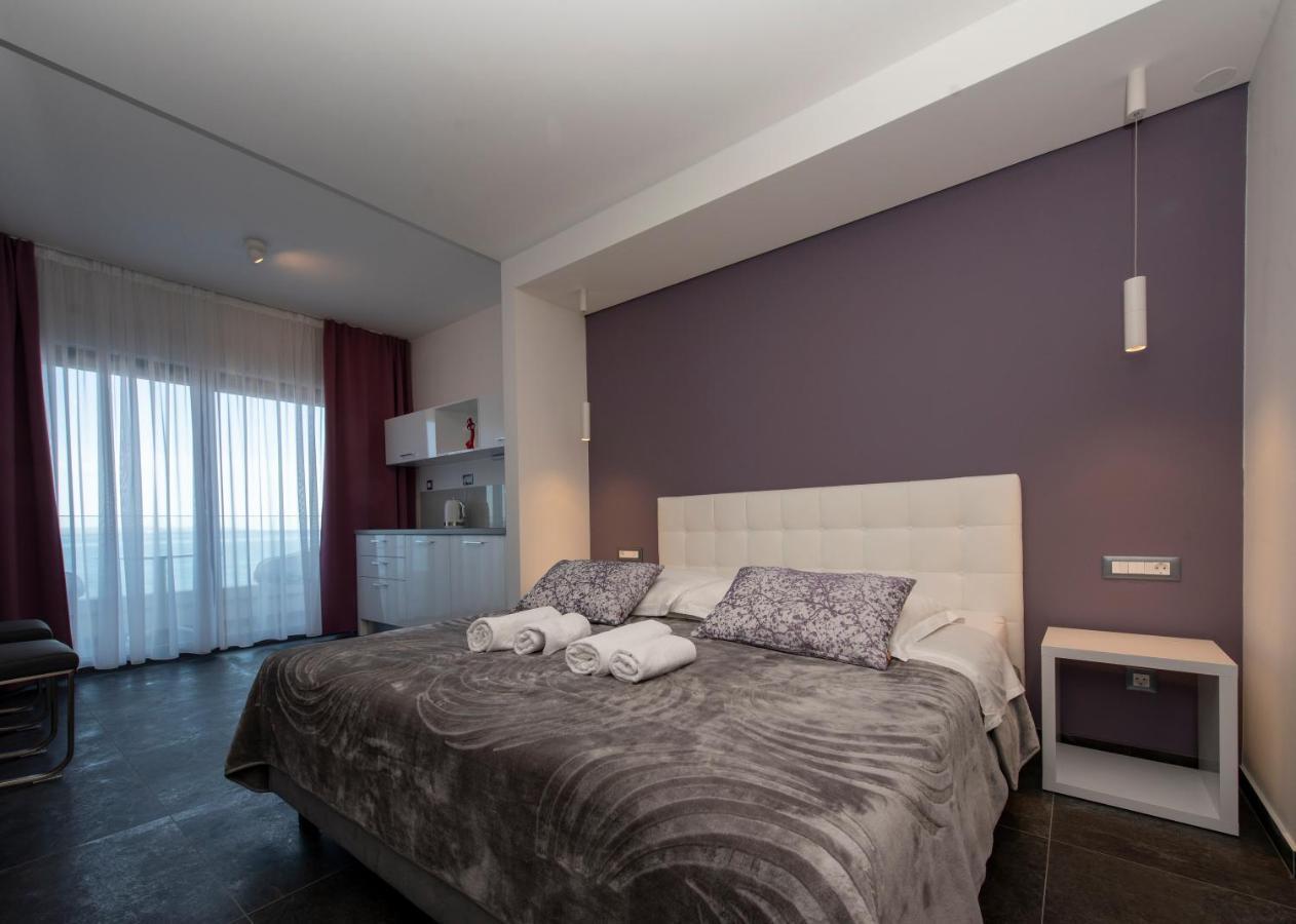 Luxury Rooms Beach Mediteran Podstrana Exteriör bild